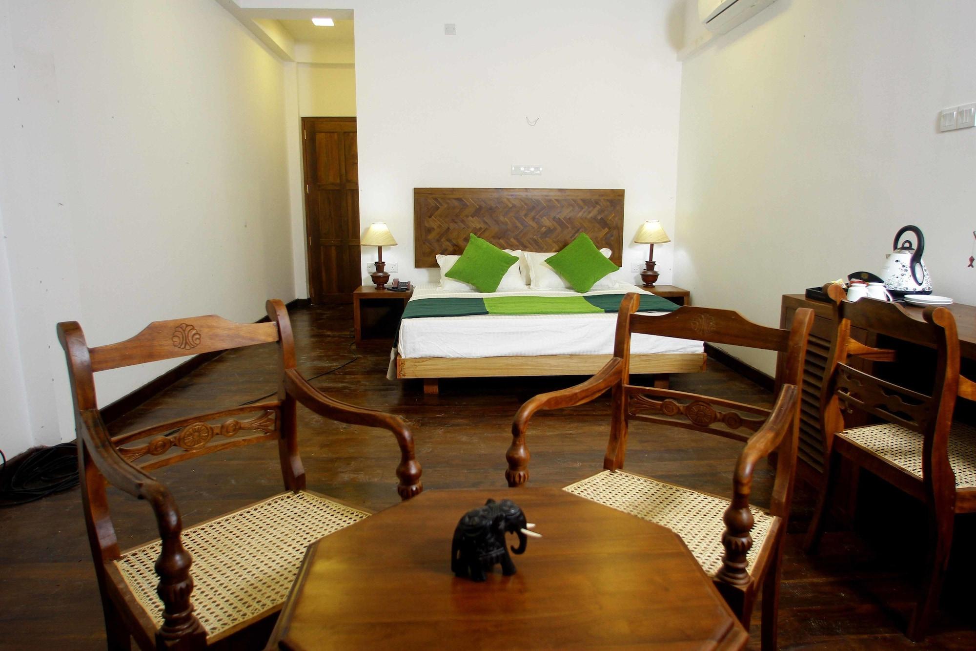 Yala Oga Reach Hotel Тисамахарама Екстериор снимка