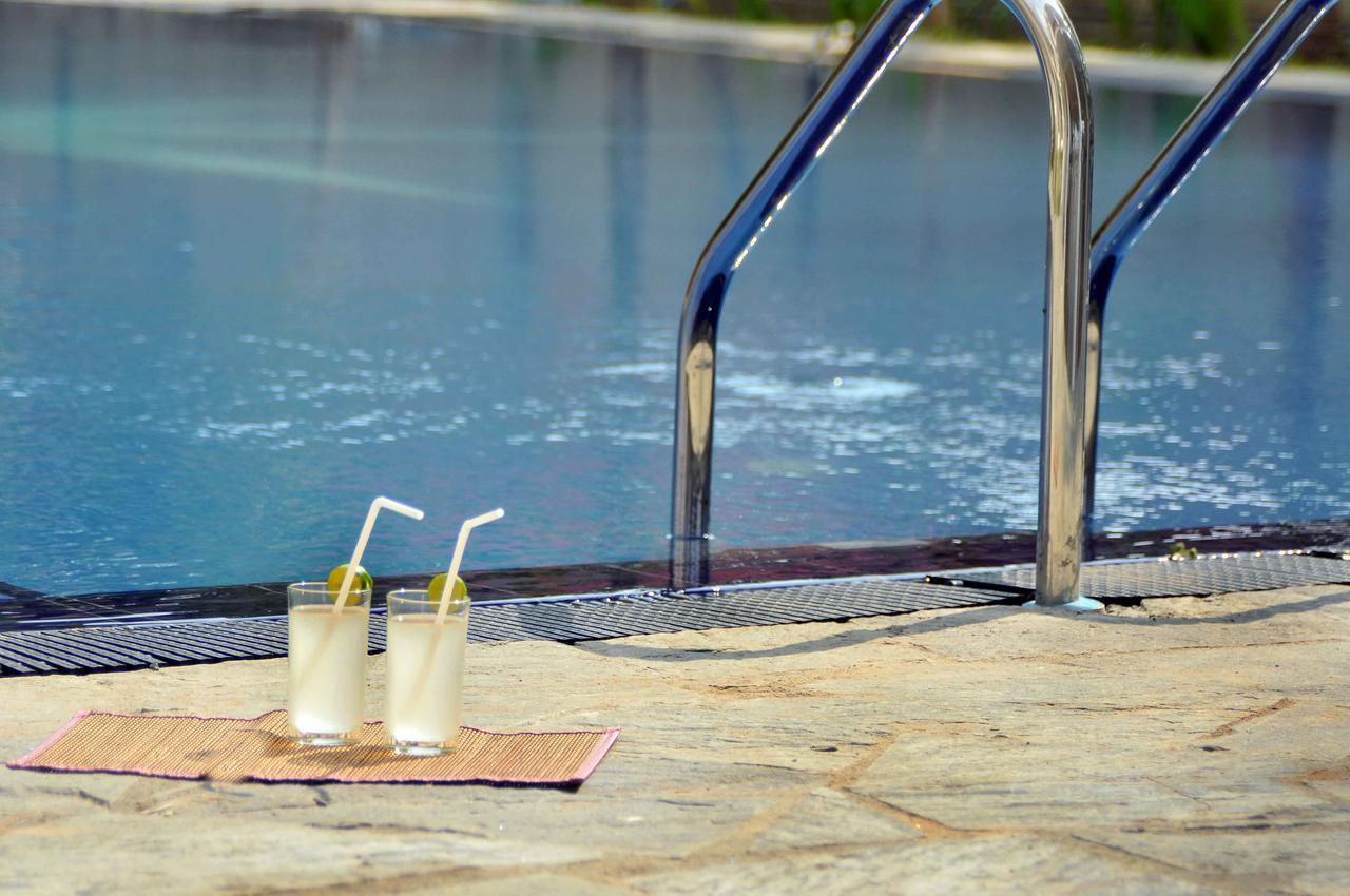 Yala Oga Reach Hotel Тисамахарама Екстериор снимка