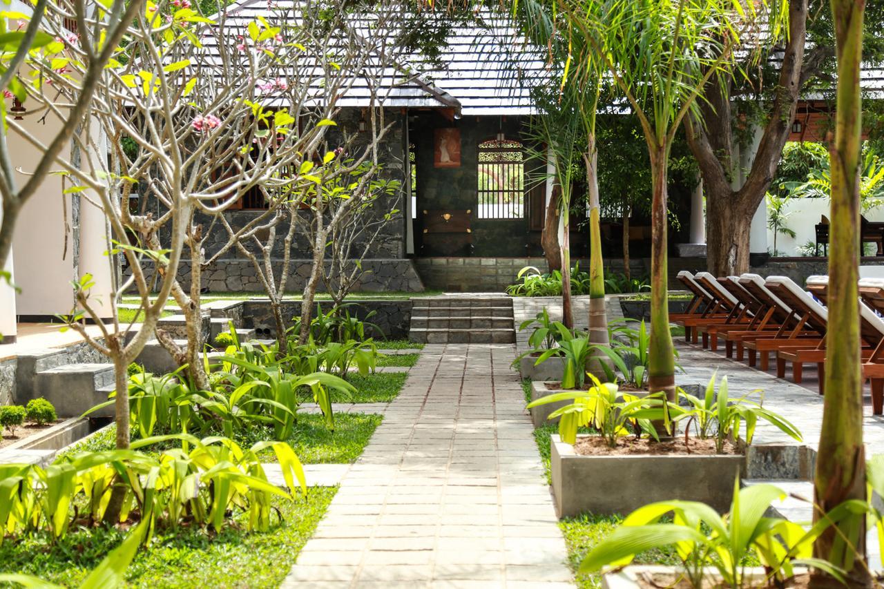 Yala Oga Reach Hotel Тисамахарама Екстериор снимка