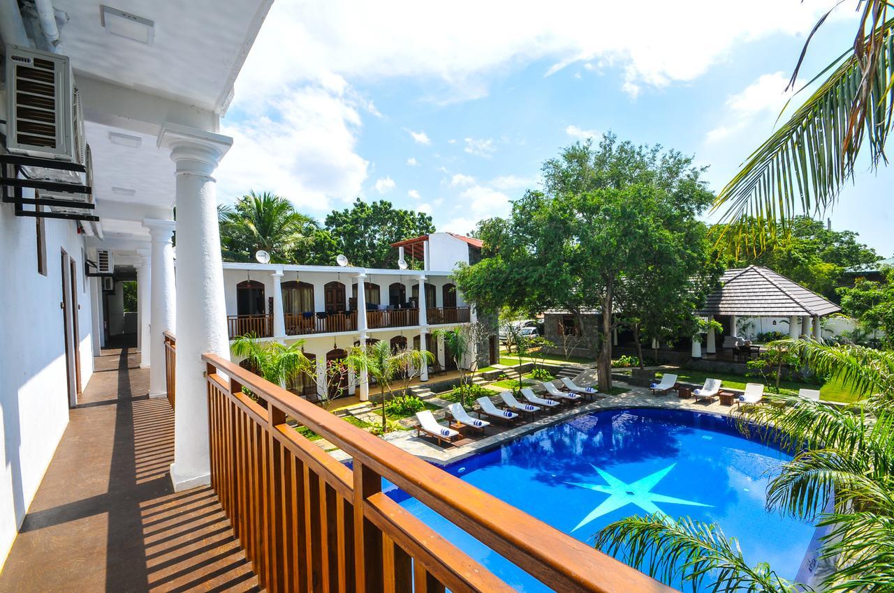 Yala Oga Reach Hotel Тисамахарама Екстериор снимка